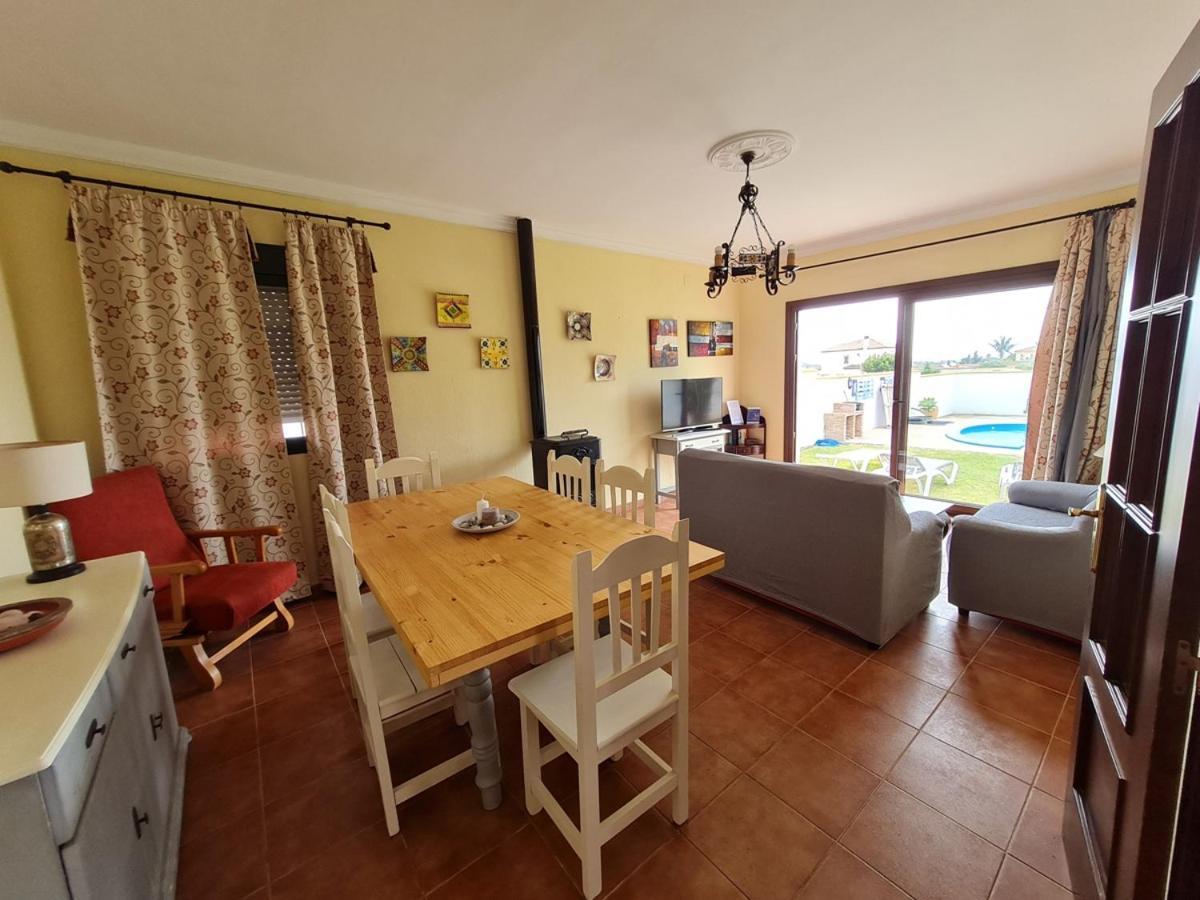 Chalet Las Adelfas Chaparrillo Conil De La Frontera Exterior photo
